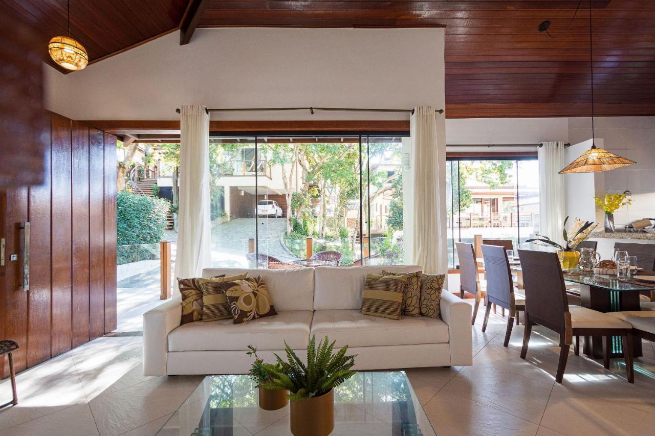 Casa espetacular entre Geribá e Ferradurinha - WIFI 200MB - Piscina do codomínio - 700 m da praia - Garagem - 4 Suites - Área gourmet privativa - Cozinha equipada - Área kids - Portaria 24h - Ar condicionado Búzios Esterno foto