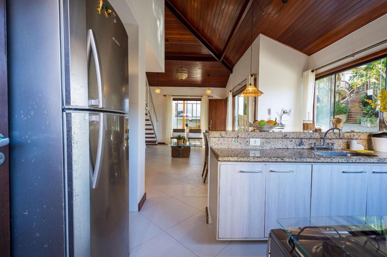 Casa espetacular entre Geribá e Ferradurinha - WIFI 200MB - Piscina do codomínio - 700 m da praia - Garagem - 4 Suites - Área gourmet privativa - Cozinha equipada - Área kids - Portaria 24h - Ar condicionado Búzios Esterno foto